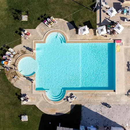 Masseria Rauccio Ξενοδοχείο 4*